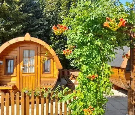 Schlaffass-Camping Gutshof Donauried Guenzburg Exterior photo
